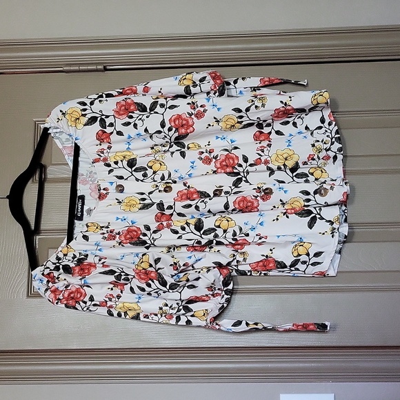 Top - Picture 1 of 5